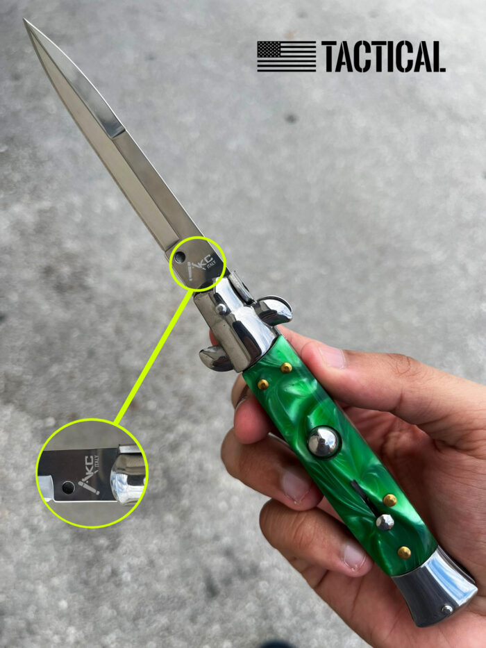 AKC Green F